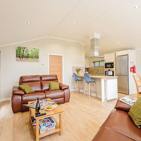Lytchett Minster Wareham Forest Lodge Retreat מראה חיצוני תמונה