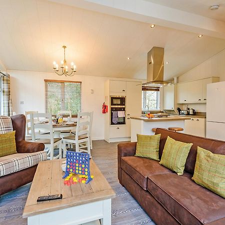 Lytchett Minster Wareham Forest Lodge Retreat מראה חיצוני תמונה