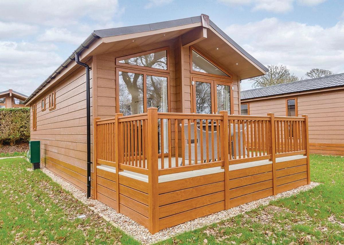 Lytchett Minster Wareham Forest Lodge Retreat מראה חיצוני תמונה